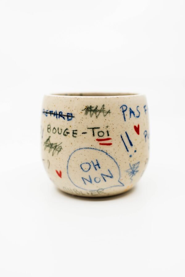 Tasse inscriptions colorées • 1 •