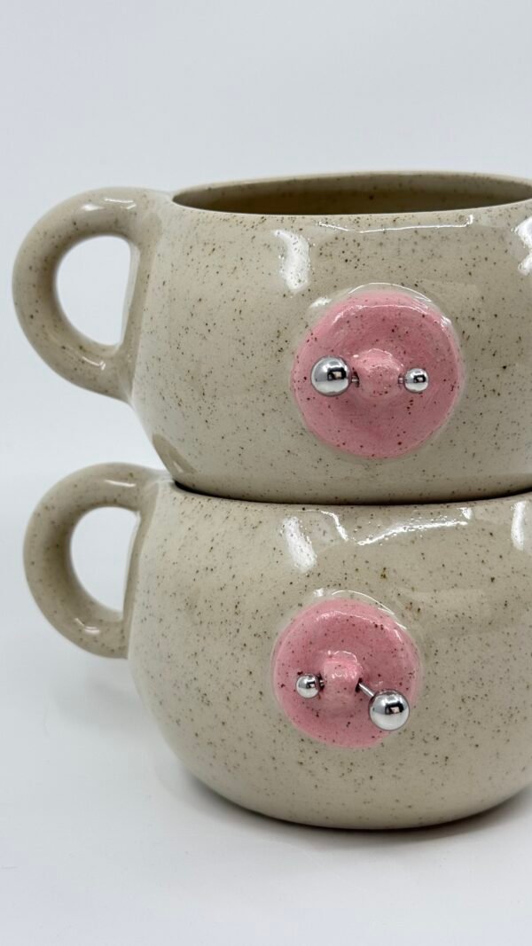 Grande tasse - Téton - Percing boule - anse