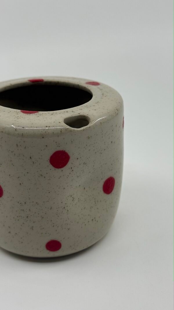Tasse à encoche pois rouges
