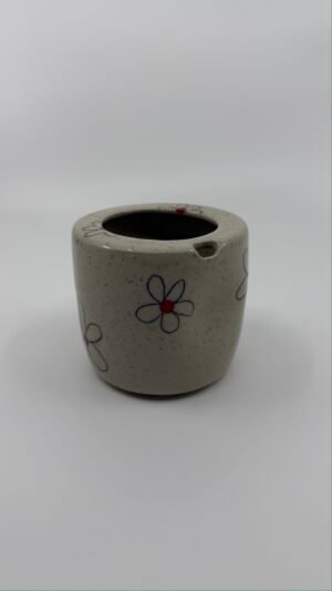 Tasse à encoche fleurs noires