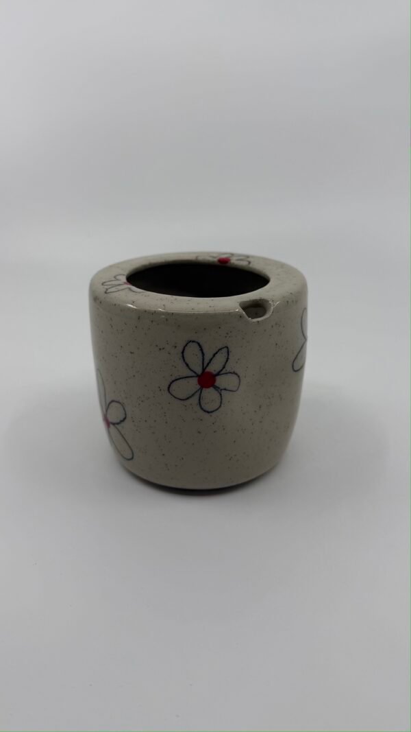Tasse à encoche fleurs noires