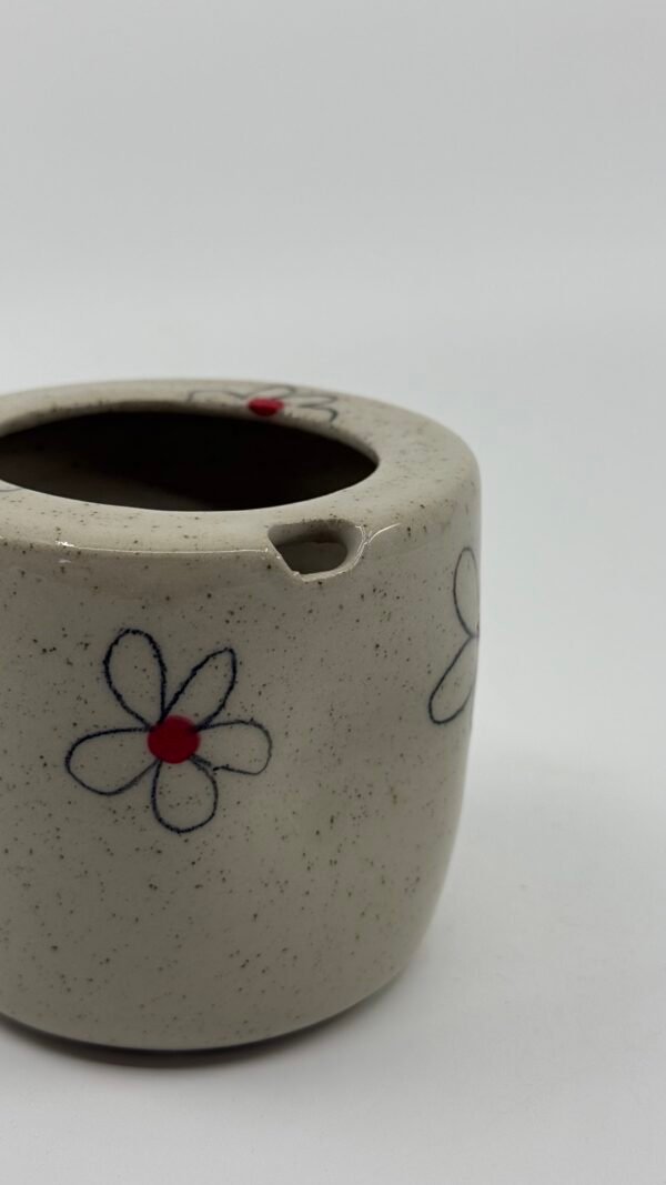 Tasse à encoche fleurs noires